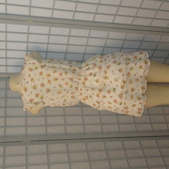 White floral dress - Picture 6 of 7